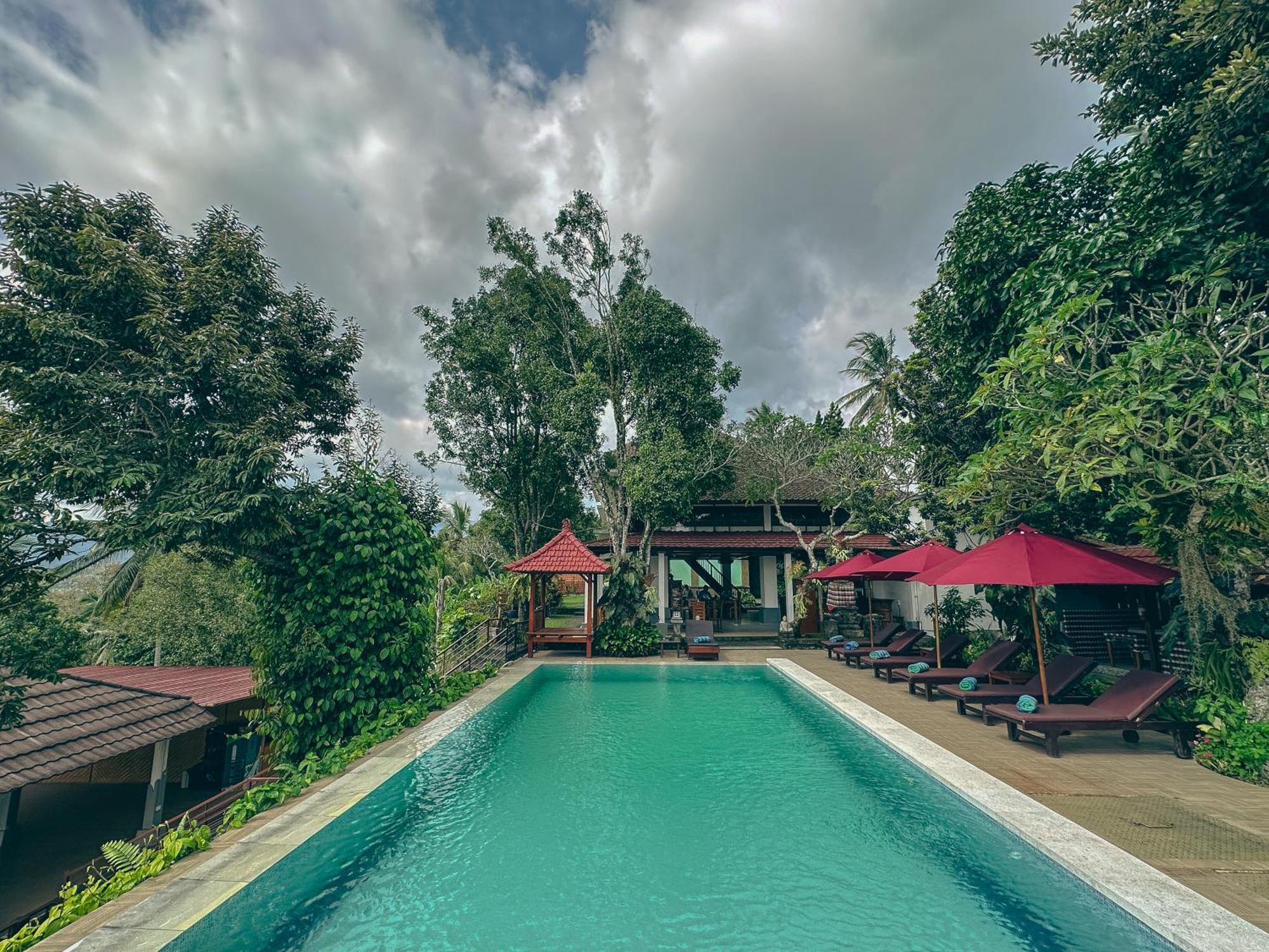 Villa Ipsa Munduk  Exterior photo